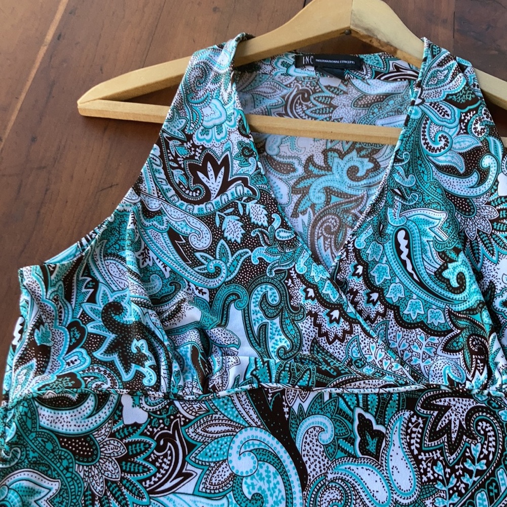 Stretch pullover sleeveless top
